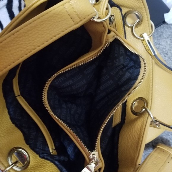 Hand bag - Picture 3 of 16